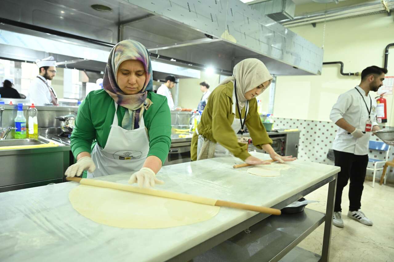 Konya’da elinin lezzetine güvenenler yarıştı 2